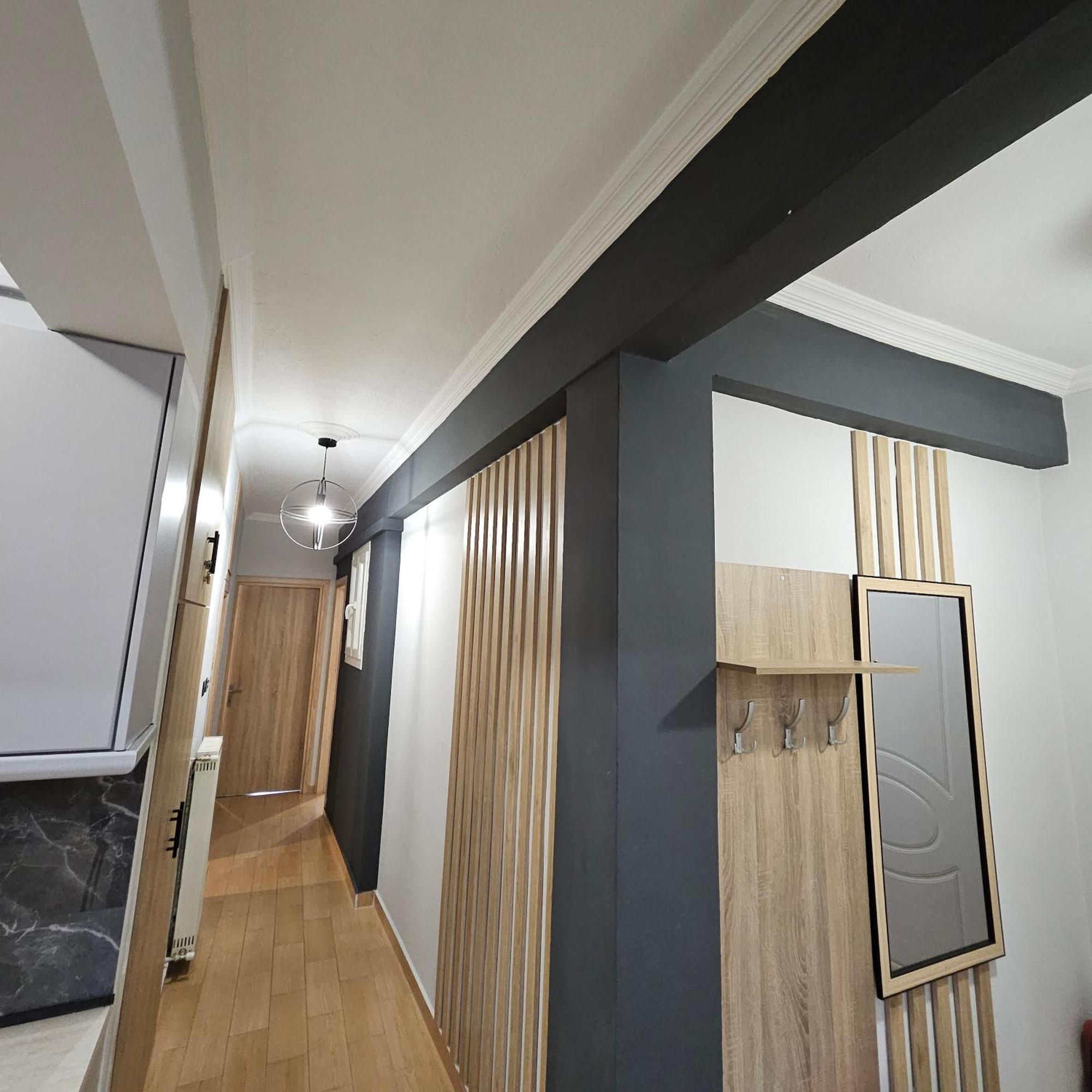 Central 3 Modern Apartment With Free Parking Сере Экстерьер фото